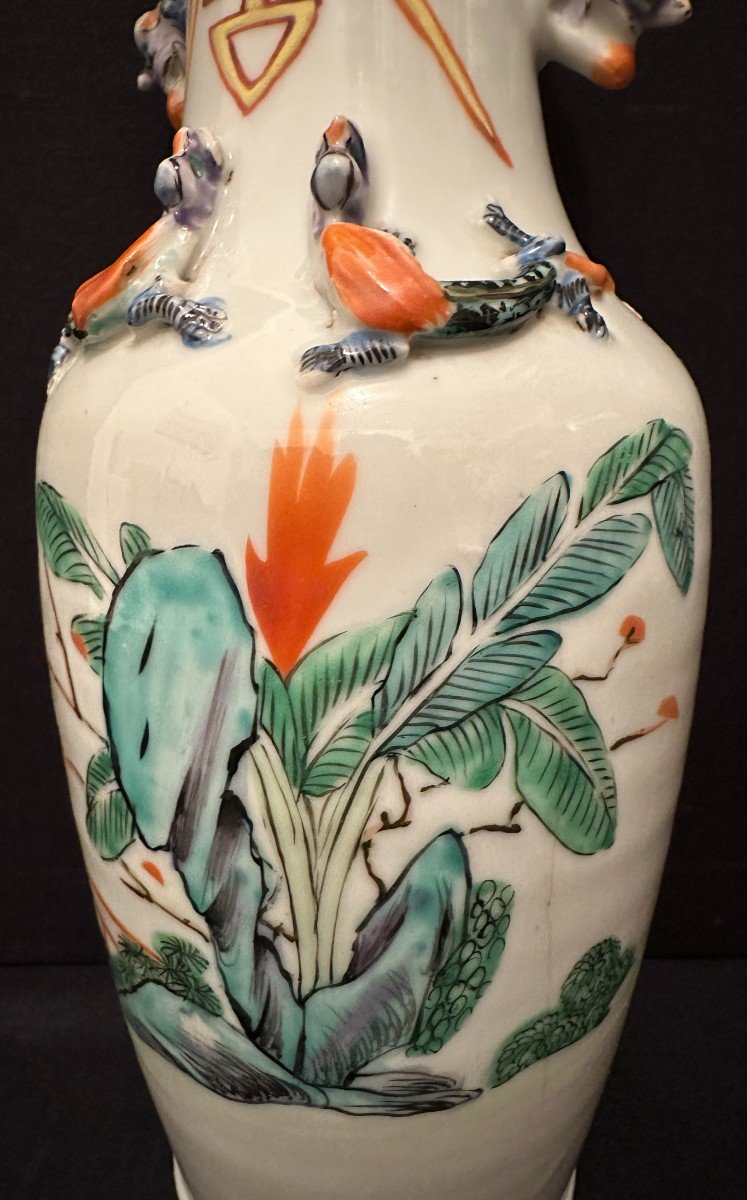 China Pair Of Porcelain Vases Decorated With Dignitaries Late 19th Century-photo-6