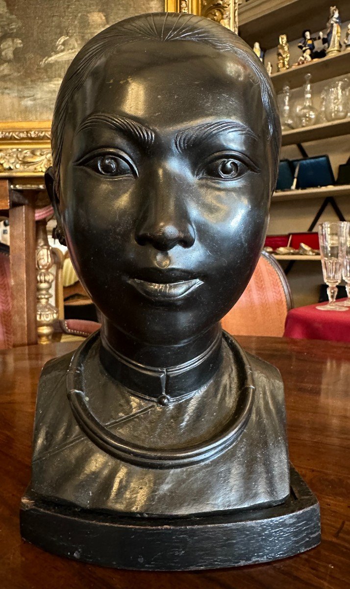 Bronze Bust Of Young Woman School Of Applied Arts Of Biên Hòa Saigon Vietnam 20th Century-photo-2