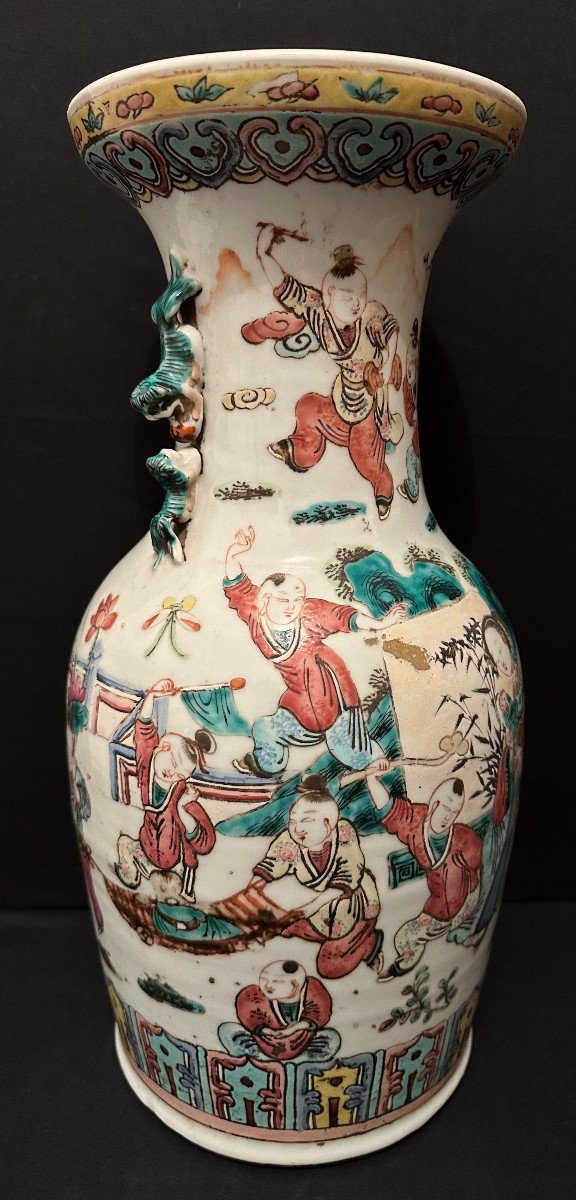 China Large Baluster Vase In Canton Porcelain Decor Mother And Children Playing Late 19th Century-photo-3