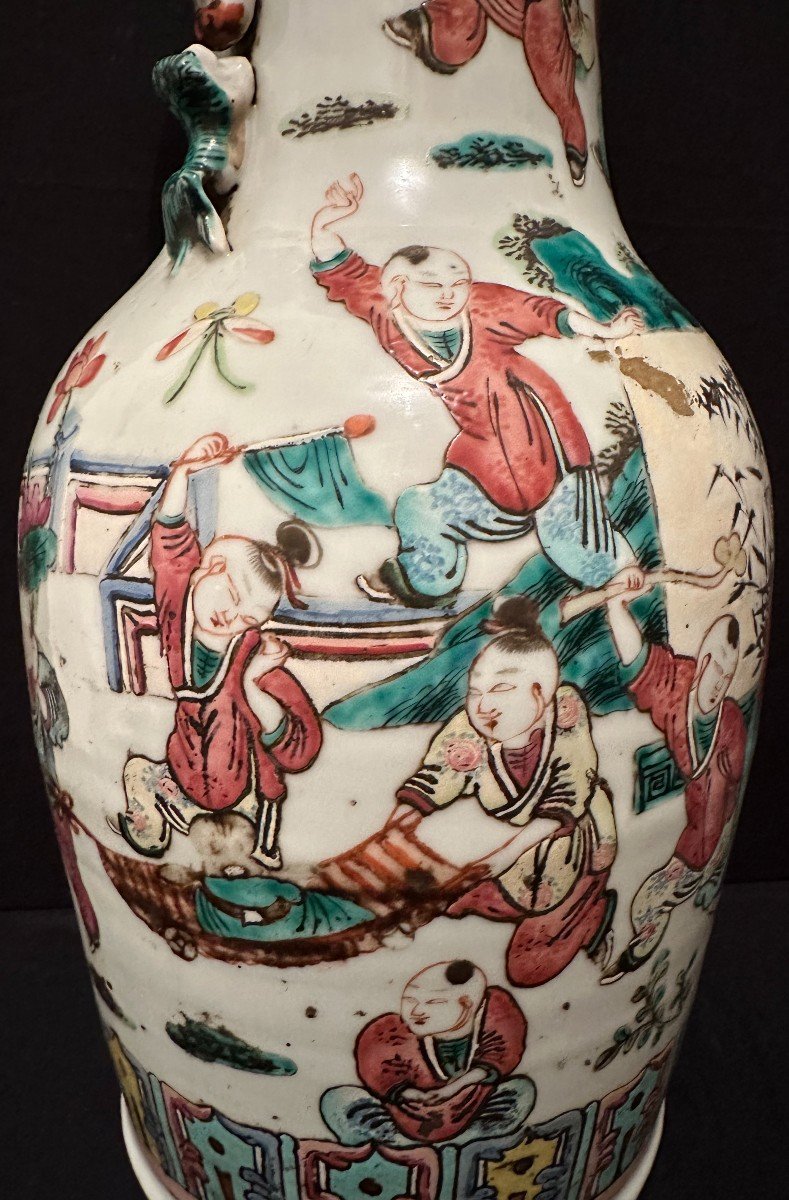 China Large Baluster Vase In Canton Porcelain Decor Mother And Children Playing Late 19th Century-photo-5