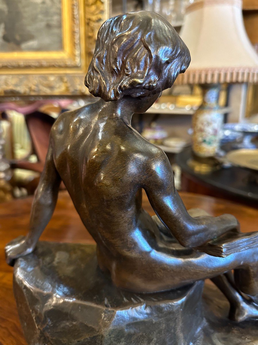 Bronze Jeune Homme Nu Lisant Par Gustave Dussart -photo-2