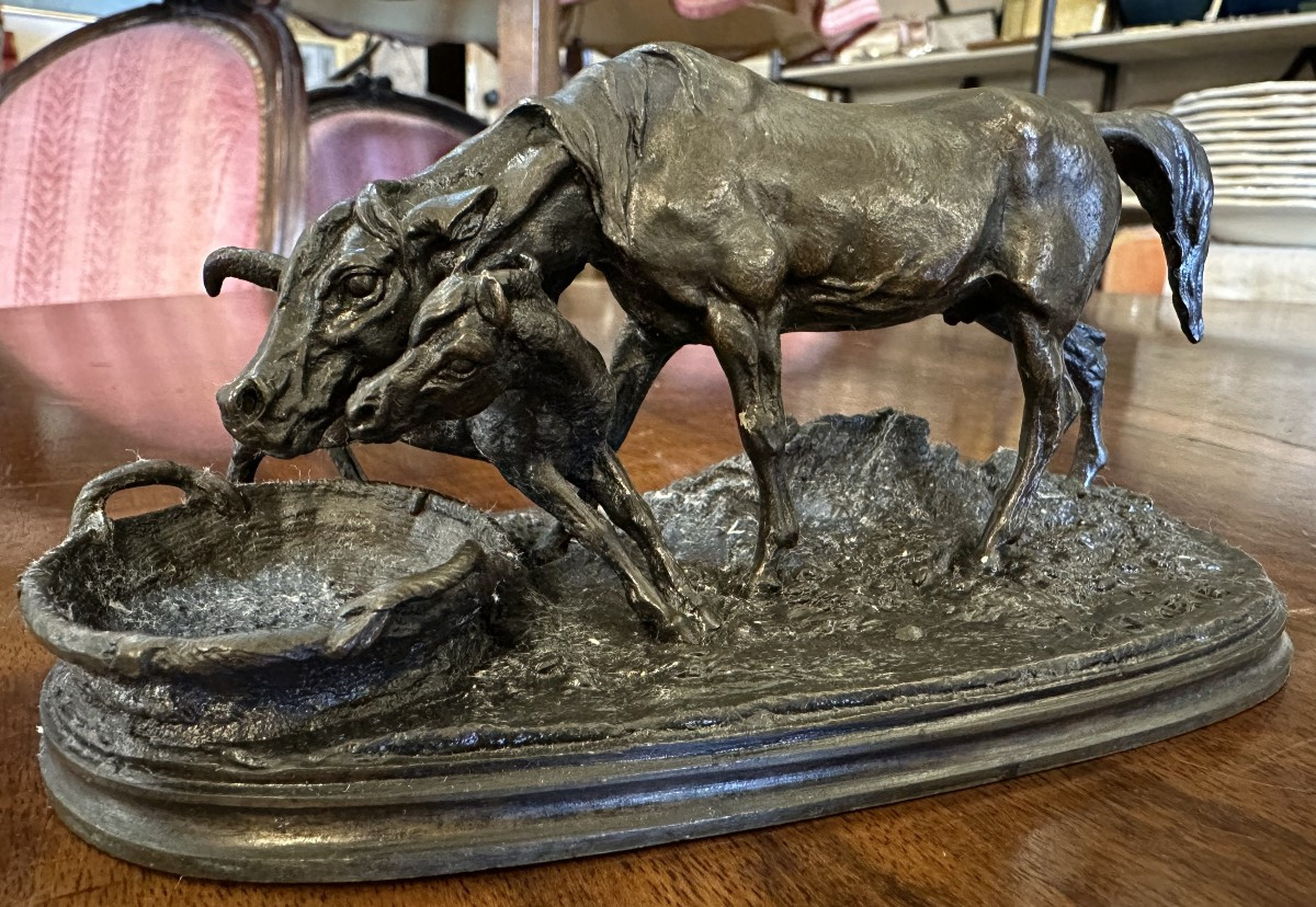 Small Bronze Sculpture Of A Mare And Her Foal Near A Basket By Pierre-jules Mêne, 19th Century