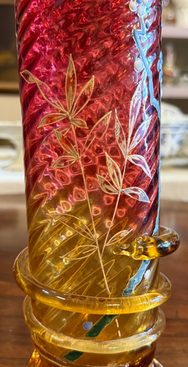 Paire de vases rouleau  en cristal à décor émaillé japonisant et serpents époque Napolèon III -photo-4