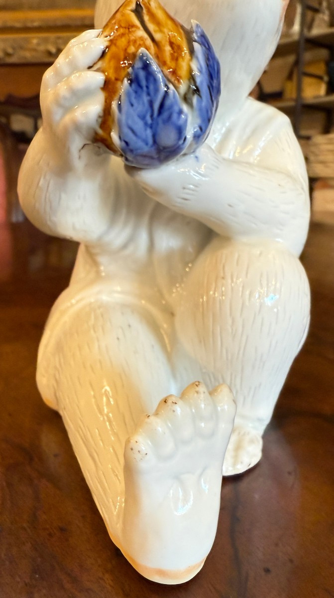 Singe à la pêche de longévité en porcelaine d'Hirato Japon fin XIXème .-photo-5