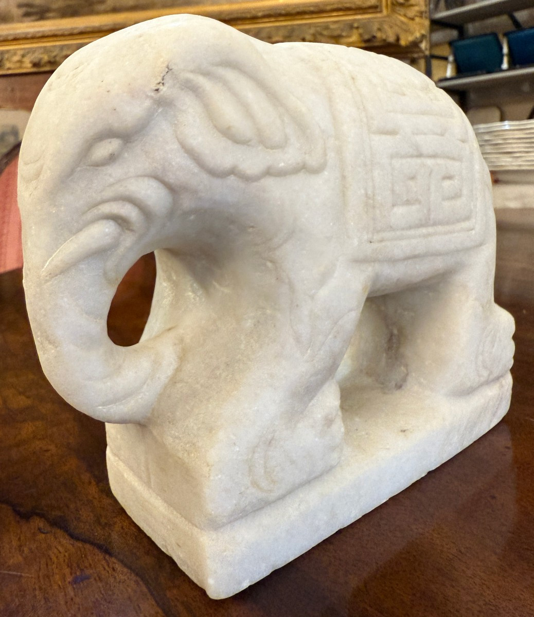 Indochine paire d'éléphants en marbre blanc vers 1930-photo-2
