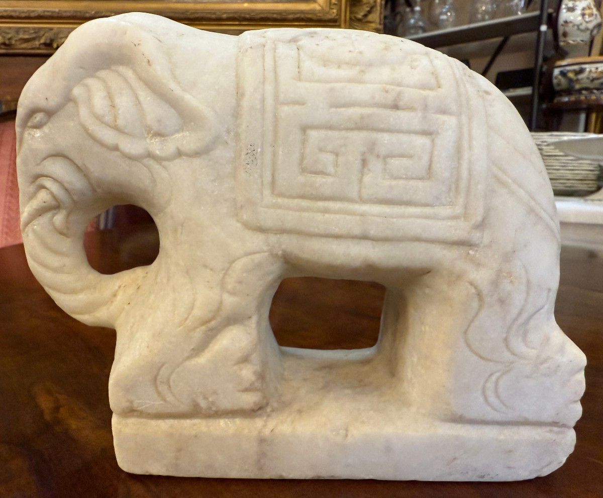 Indochine paire d'éléphants en marbre blanc vers 1930-photo-5