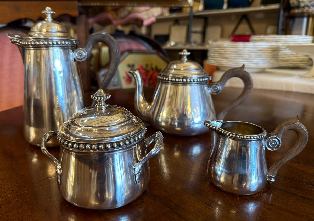 Solid Silver Tea And Coffee Set, Pearl Model, Goldsmith Hénin & Cie, Late 19th Century