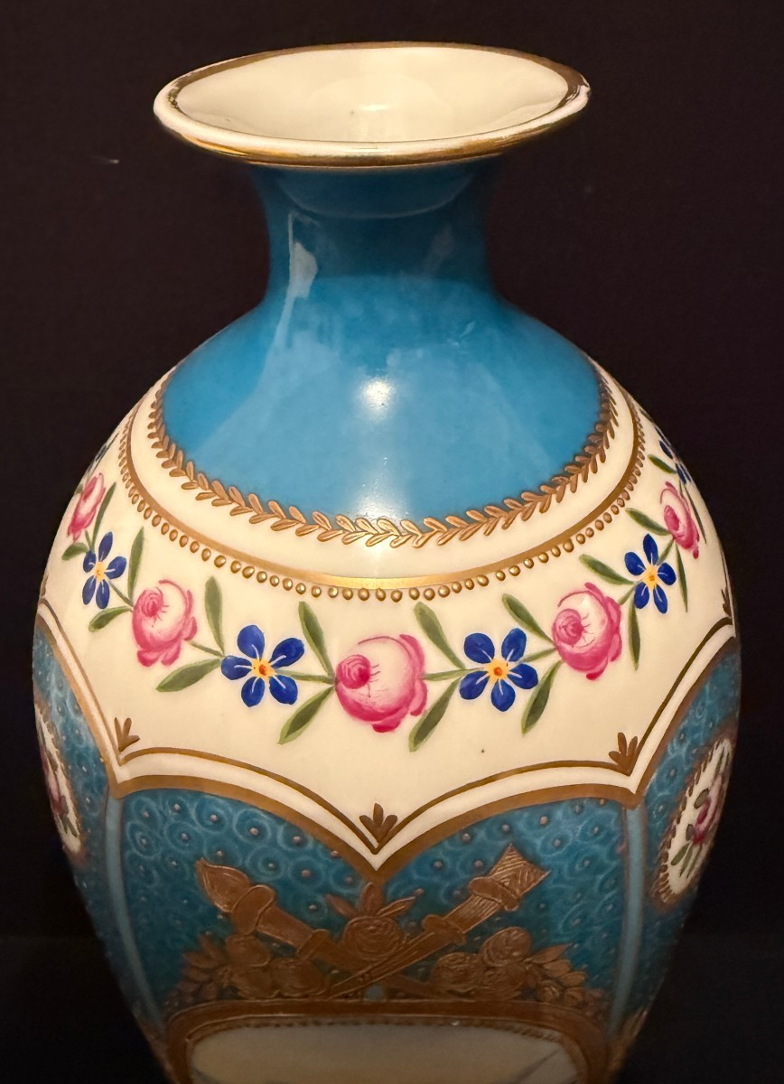 Grand vase aux colombes dans le goût de Sèvres Porcelaines d' Art Limoges-photo-2