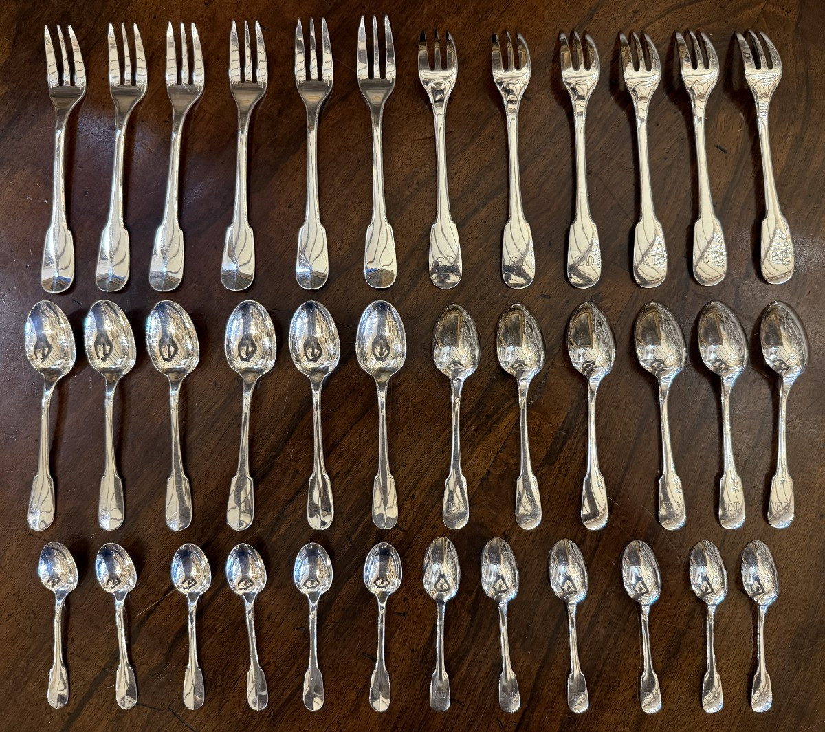 Christofle 142-piece Silver-plated Flatware Set, Cluny Pattern, Very Good Condition-photo-3