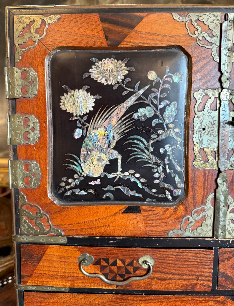 Cabinet en laque du Japon  , marqueterie Yosegi et nacre fin XIXème-photo-2