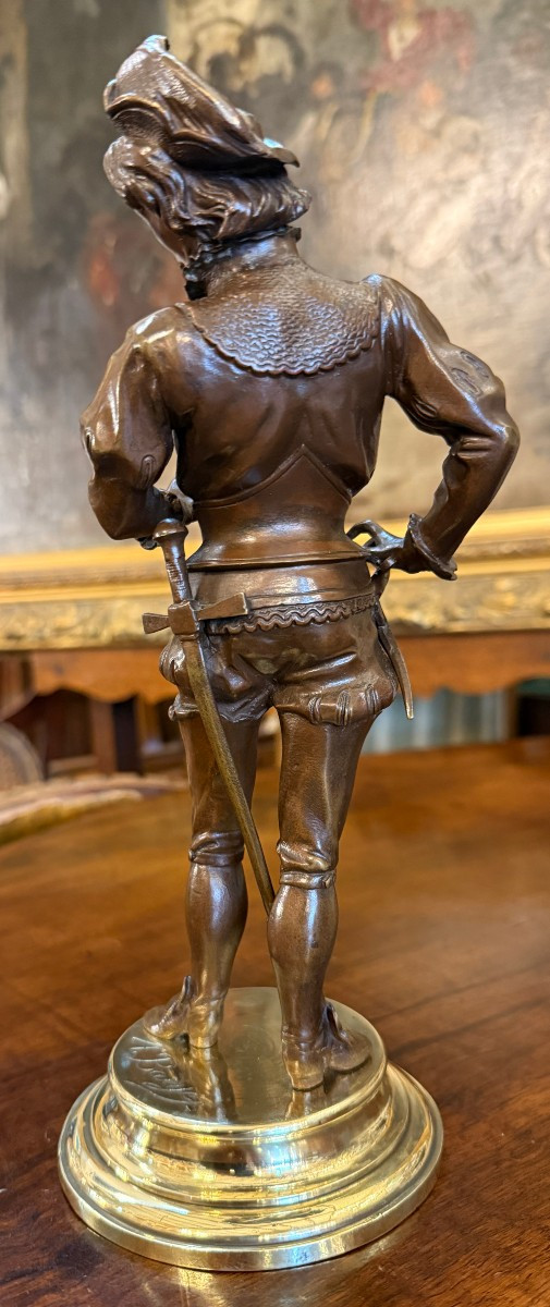 Petite sculpture bronze gentilhomme renaissance au plastron lisant un billet  par Alfred Barye -photo-3