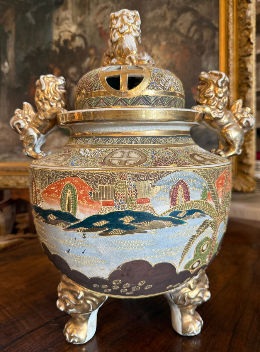 Important brûle-parfum en faïence de Satsuma Japon époque Meiji fin XIXème 45 cm-photo-1