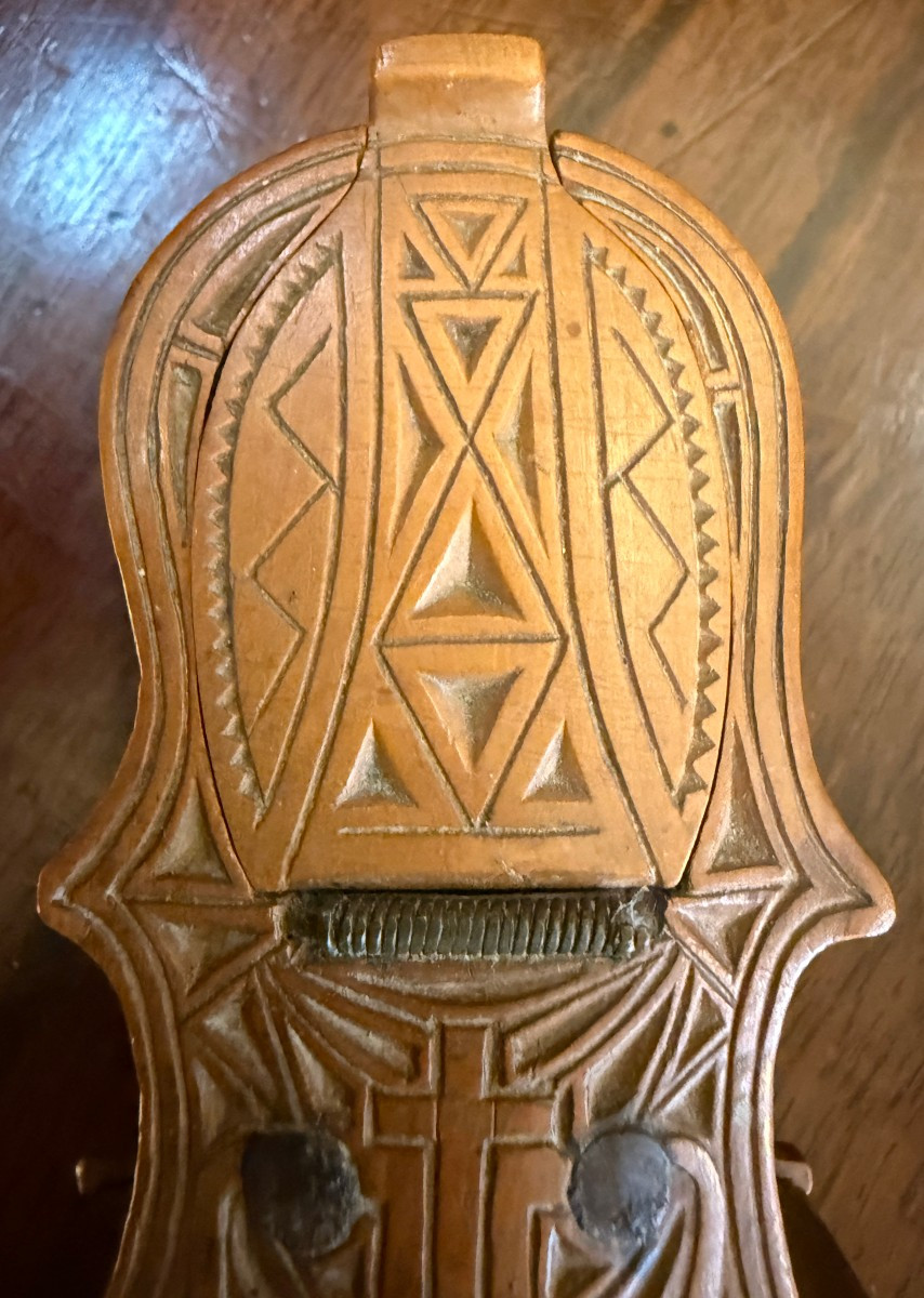 Boxwood Snuffbox Louis XV Period In The Shape Of A Violin Dated 1776-photo-2