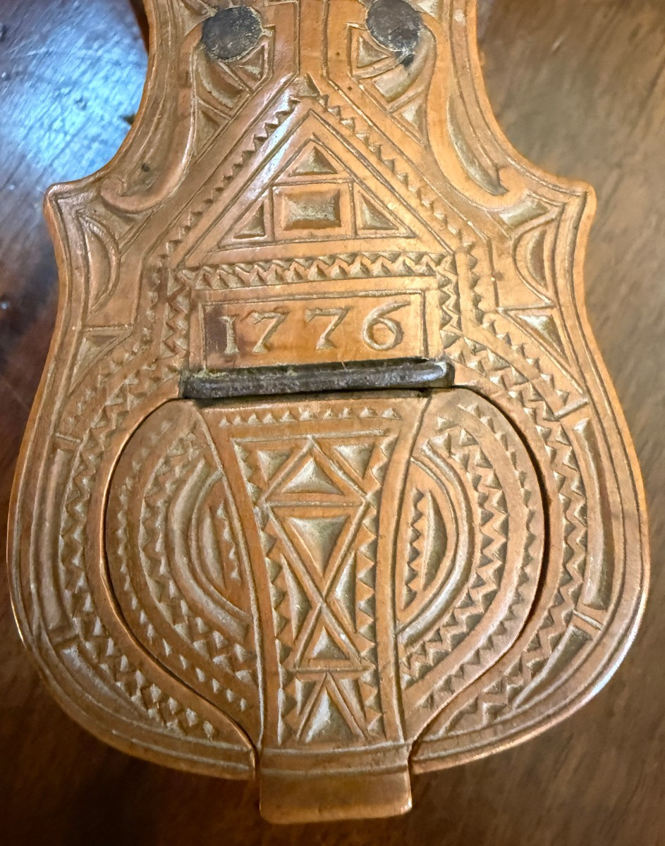 Boxwood Snuffbox Louis XV Period In The Shape Of A Violin Dated 1776-photo-4