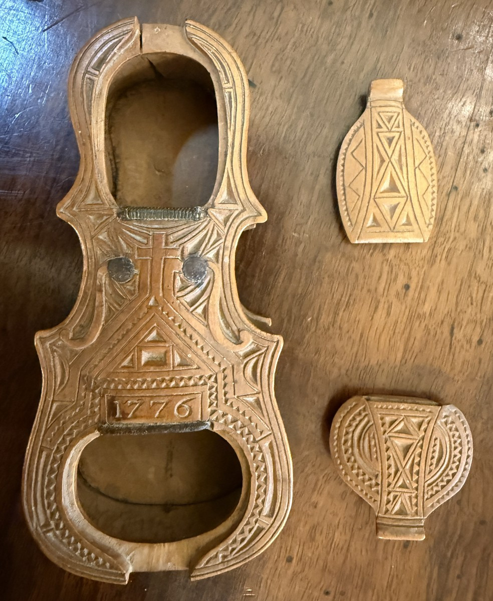 Boxwood Snuffbox Louis XV Period In The Shape Of A Violin Dated 1776-photo-6