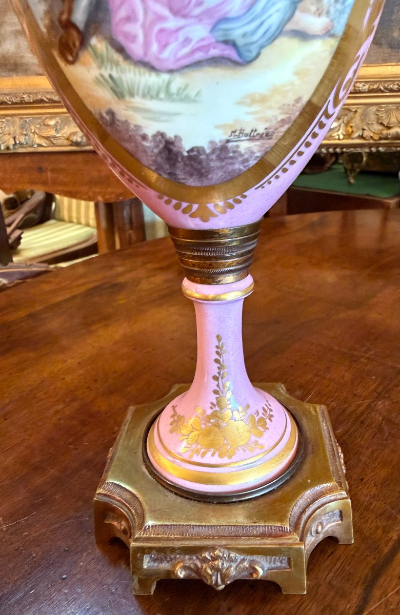 Pair Of Pink Porcelain Vases With Bronze Mounts In The Late 19th Century Sèvres Style-photo-4