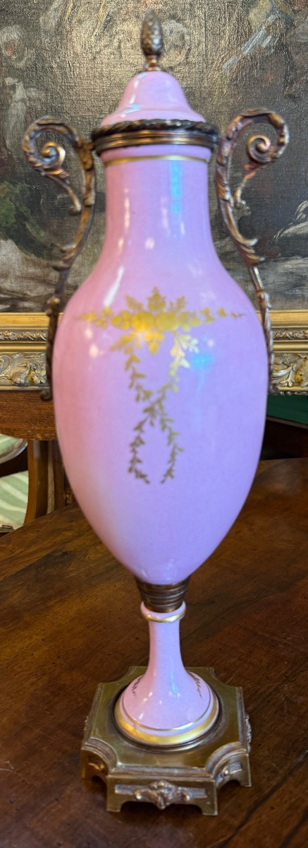 Pair Of Pink Porcelain Vases With Bronze Mounts In The Late 19th Century Sèvres Style-photo-2