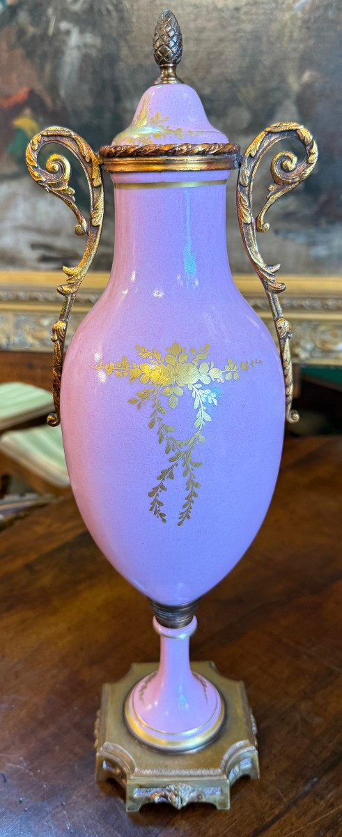 Pair Of Pink Porcelain Vases With Bronze Mounts In The Late 19th Century Sèvres Style-photo-6