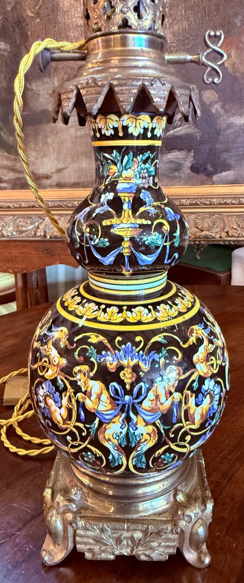 Gien paire de lampes à pétrole en faïence décor renaissance fond noir fin XIXème-photo-6