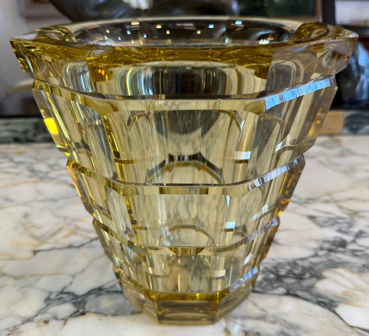 Daum vase Art Déco cristal jaune vers 1930-photo-2