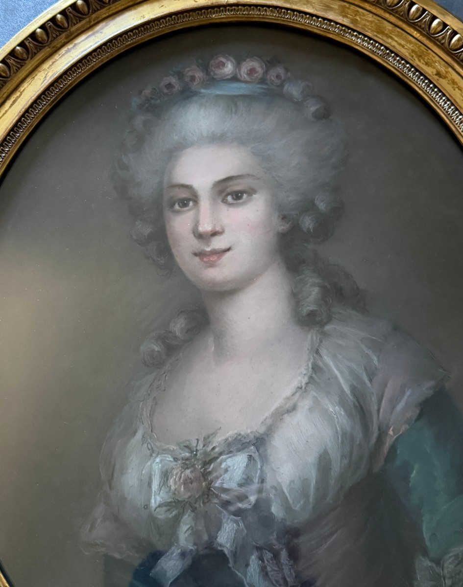 Grand pastel portrait de jeune femme élégante aux roses dans le goût du XVIIIème-photo-4