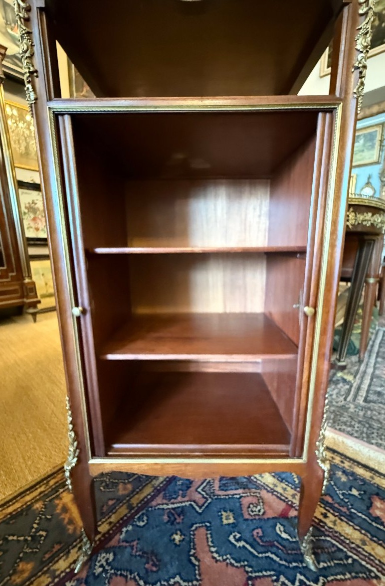 Petit meuble étagère à rideau acajou marqueterie de cube époque Napoléon III fin XIXème-photo-4