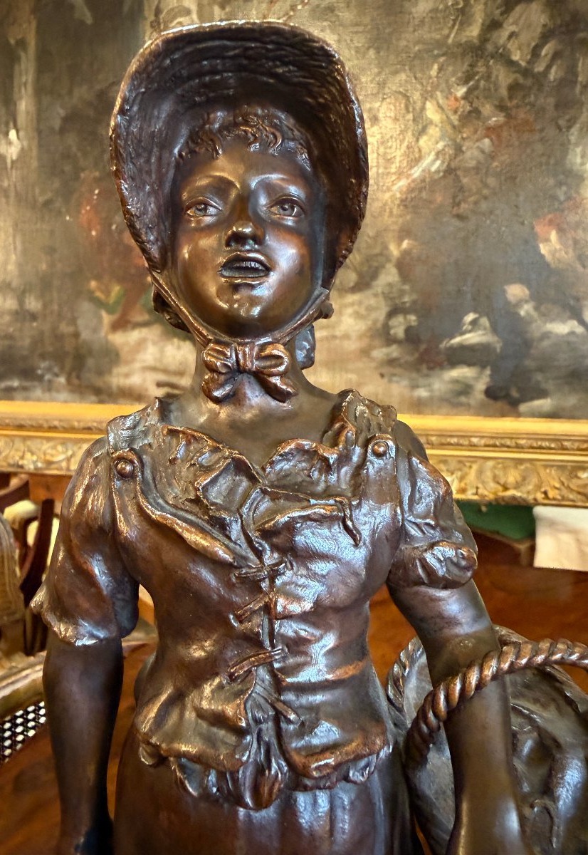 Sculpture bronze jeune femme au bidon de lait et au panier par Paul Dubois .-photo-1