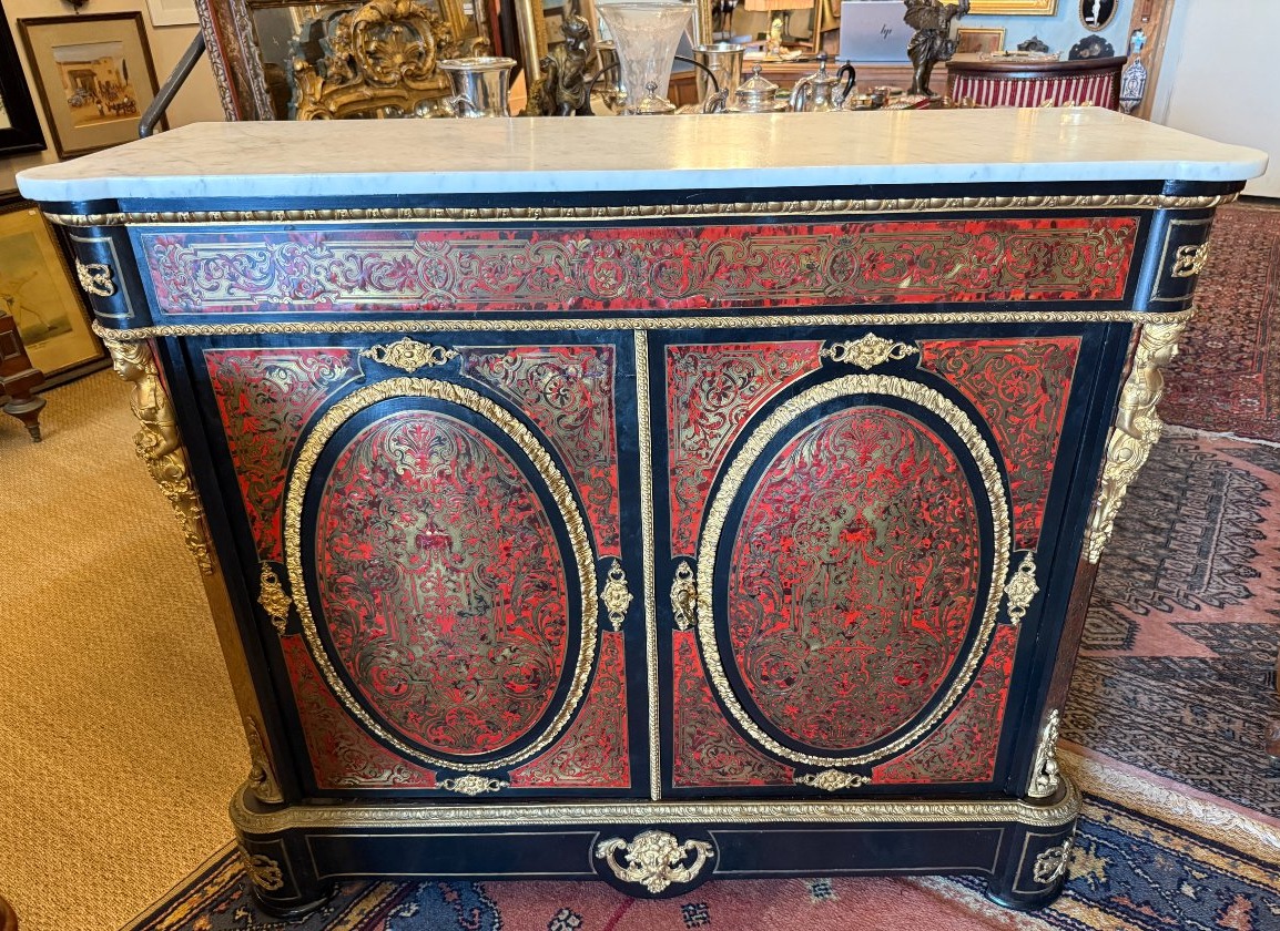 Two-door Sideboard With Boulle Marquetry In Red Tortoiseshell And Brass, From The Napoleon III Period