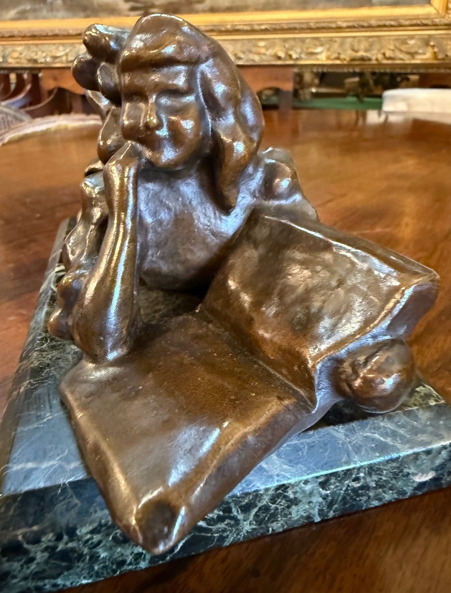 Small Bronze Sculpture Of A Dreamy Young Girl Reading, Early 20th Century-photo-6