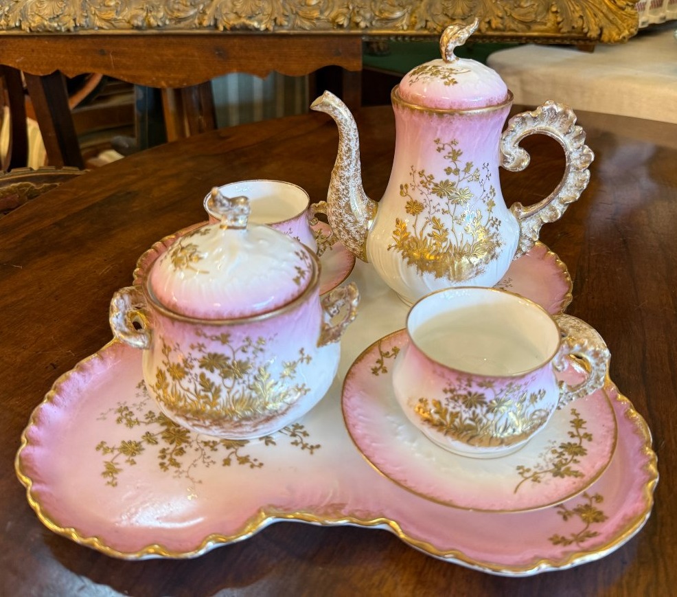 Haviland Limoges "tête-à-tête" Coffee Set, Fine Porcelain, Late 19th Century, Circa 1880