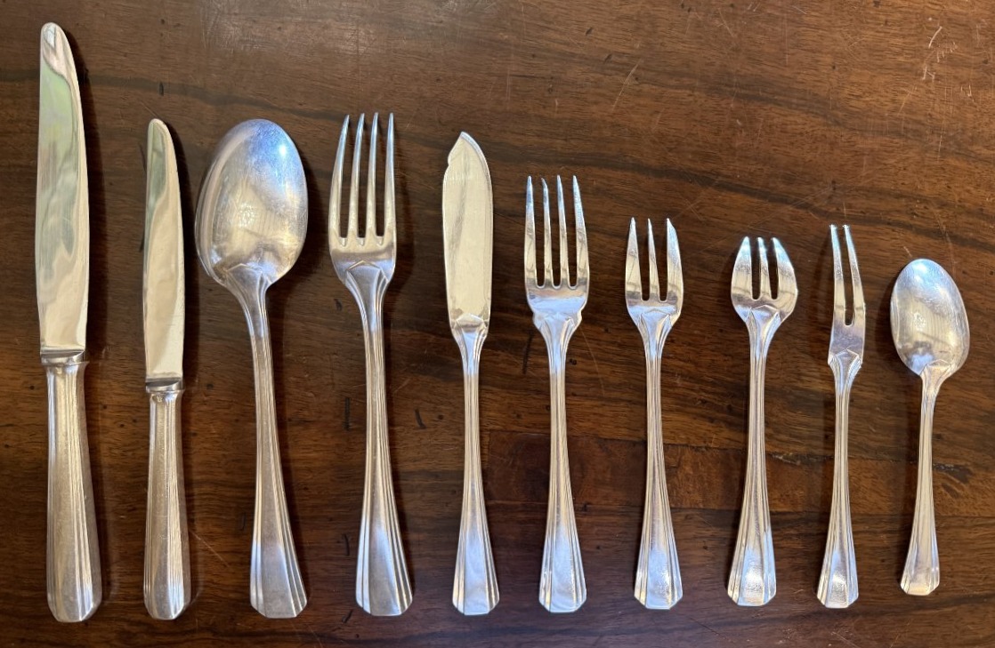 Christofle 18-person Dinner Set, Art Deco Design By Luc Lanel, "boréal" Model, 191 Pieces-photo-2
