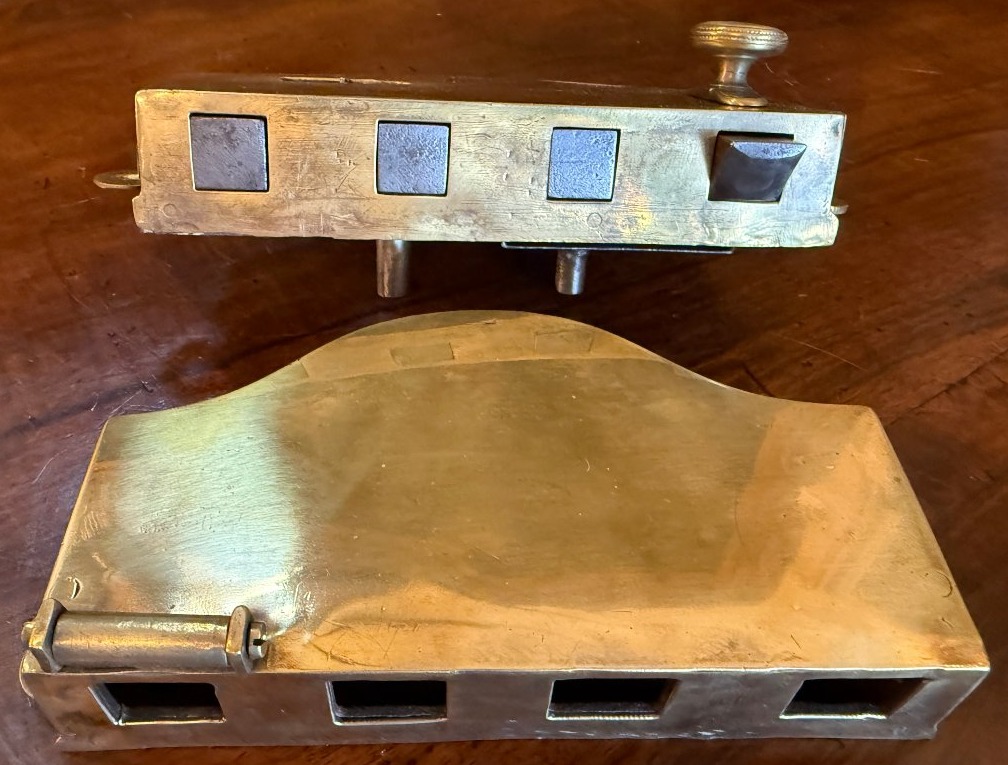 Large Castle Lock Made Of Steel And Brass, Early 19th Century-photo-4