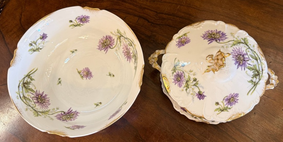 Art Nouveau Tableware Set With Mauve Chrysanthemum Design, Limoges Porcelain, 65-piece Set-photo-3