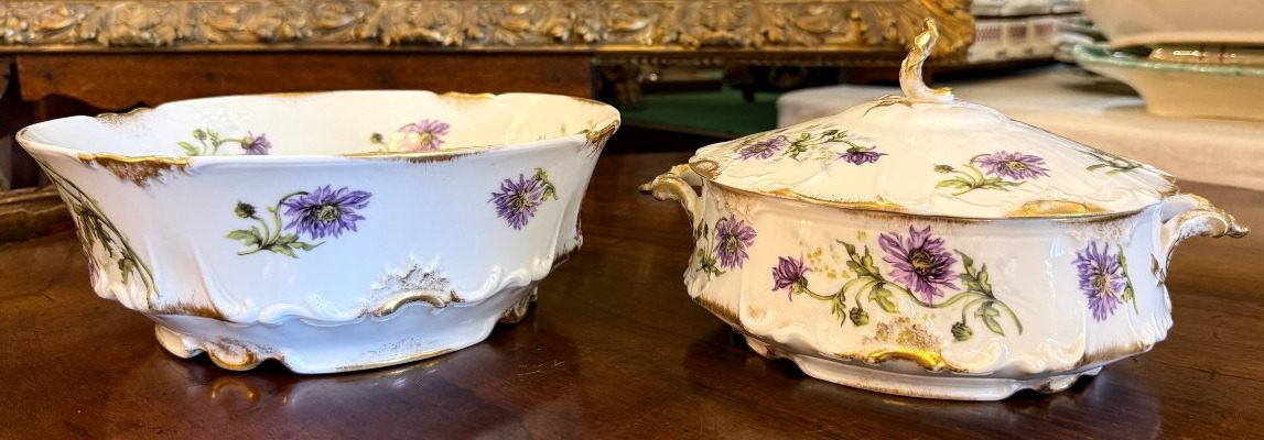 Art Nouveau Tableware Set With Mauve Chrysanthemum Design, Limoges Porcelain, 65-piece Set-photo-4
