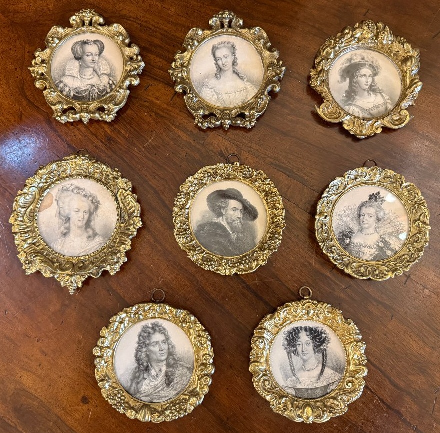 Eight Bronze Photo Medallion Frames For Hanging, From The Napoleon III Era, 19th Century