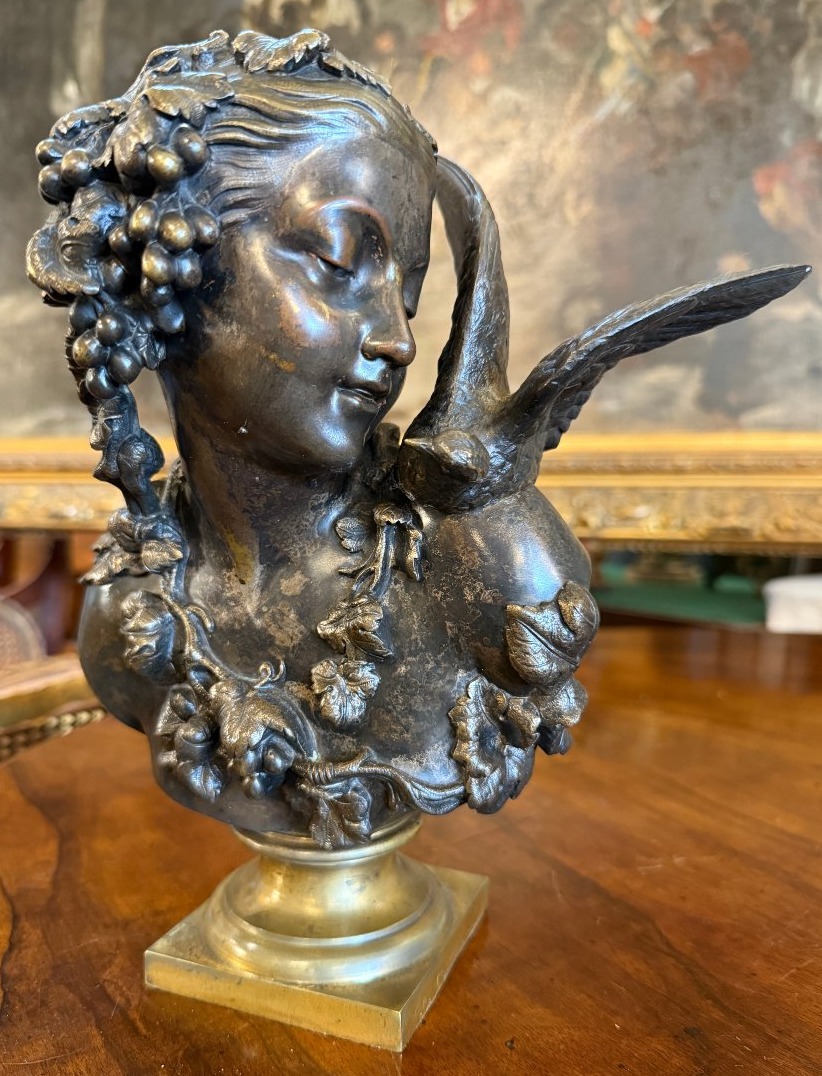 Sculpture bronze jeune fille à la colombe par C A Fraikin Daubrée fondeur milieu XIXème