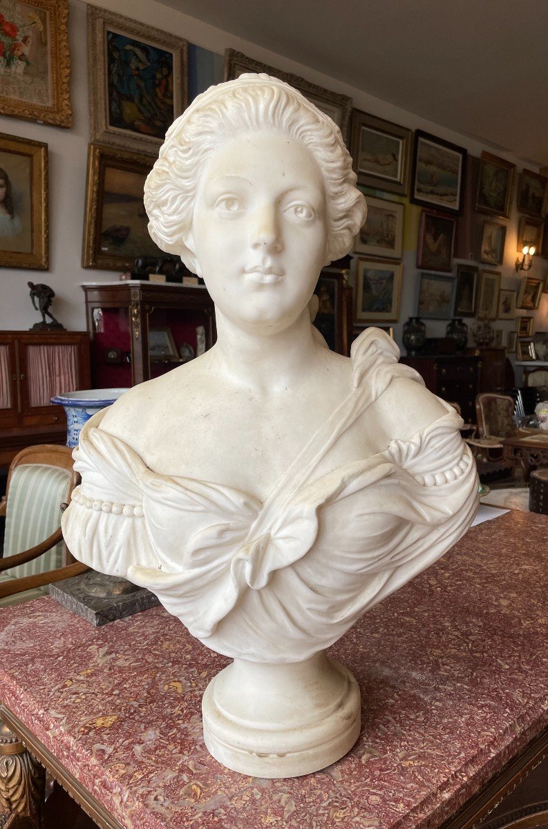Important Bust Woman Carrara Marble 71 Cm Nineteenth Century