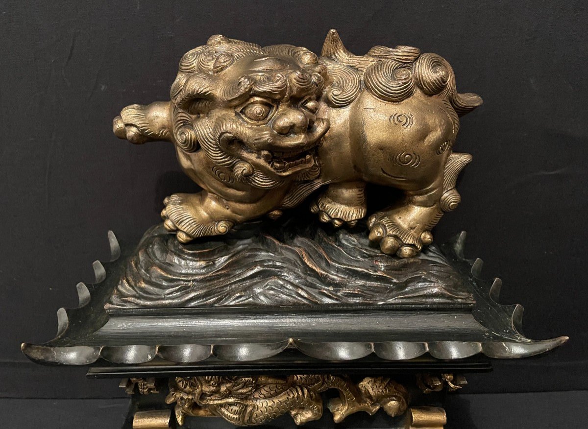 China Fô Dog Gilt Bronze On Nineteenth Century Bronze Pagoda Base-photo-3