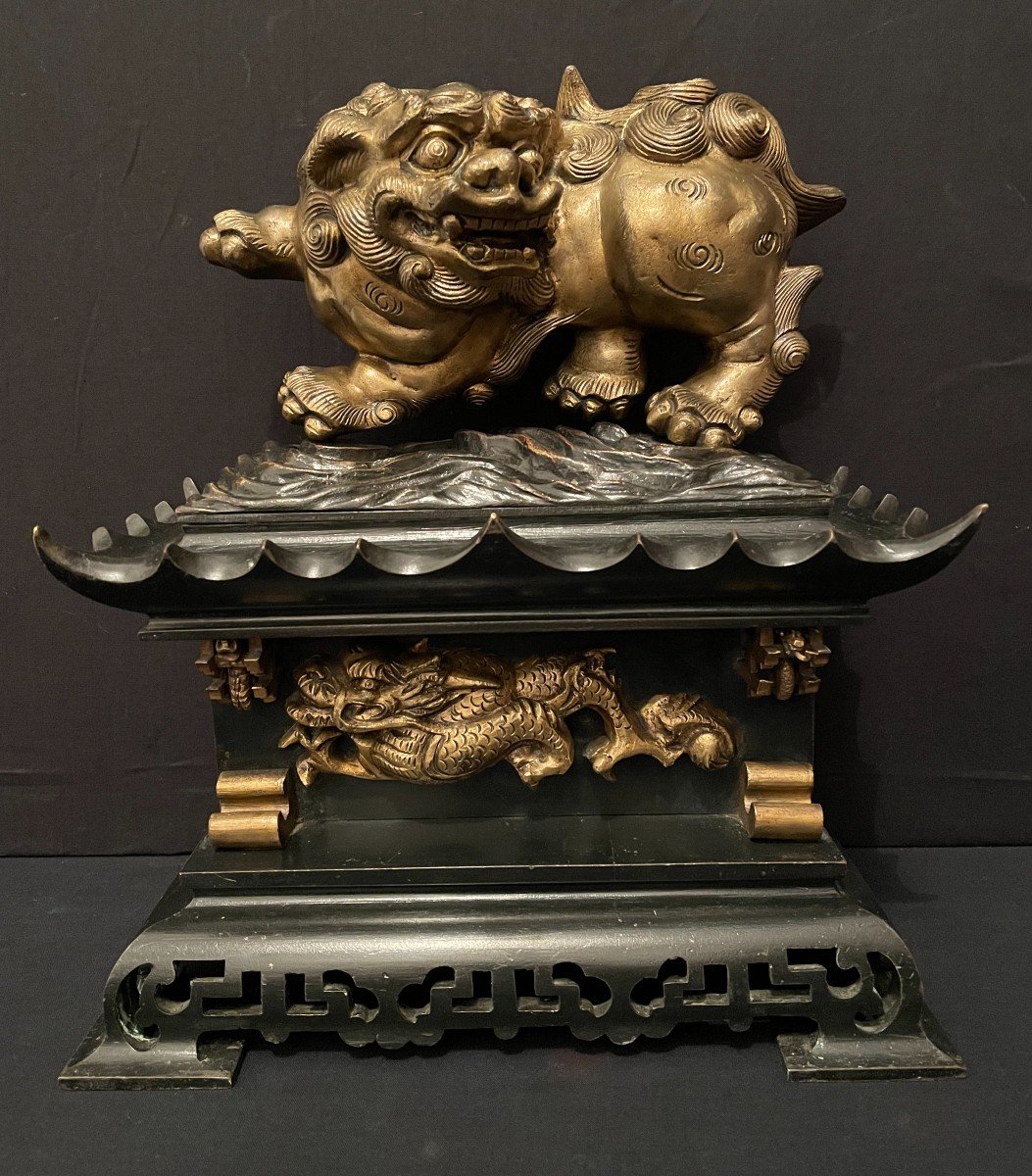 China Fô Dog Gilt Bronze On Nineteenth Century Bronze Pagoda Base