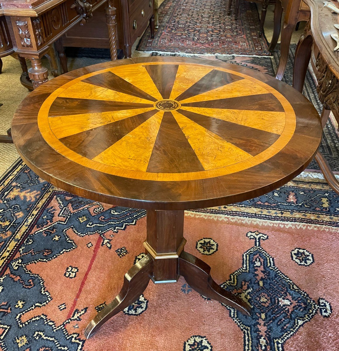 Guéridon Rond à Plateau Basculant Acajou Et Frêne époque Directoire XVIIIème