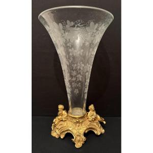 Vase Cornet Cristal Et Bronze Doré Aux Amours Fin XIXème
