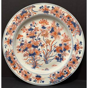 China Large Porcelain Dish With Imari Decor Kangxi Period Late 17th Century ø 39.5 Cm