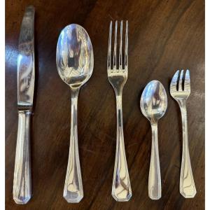 Christofle Art Deco 32 Pieces Flatware Set, Luc Lanel Model America, 1930