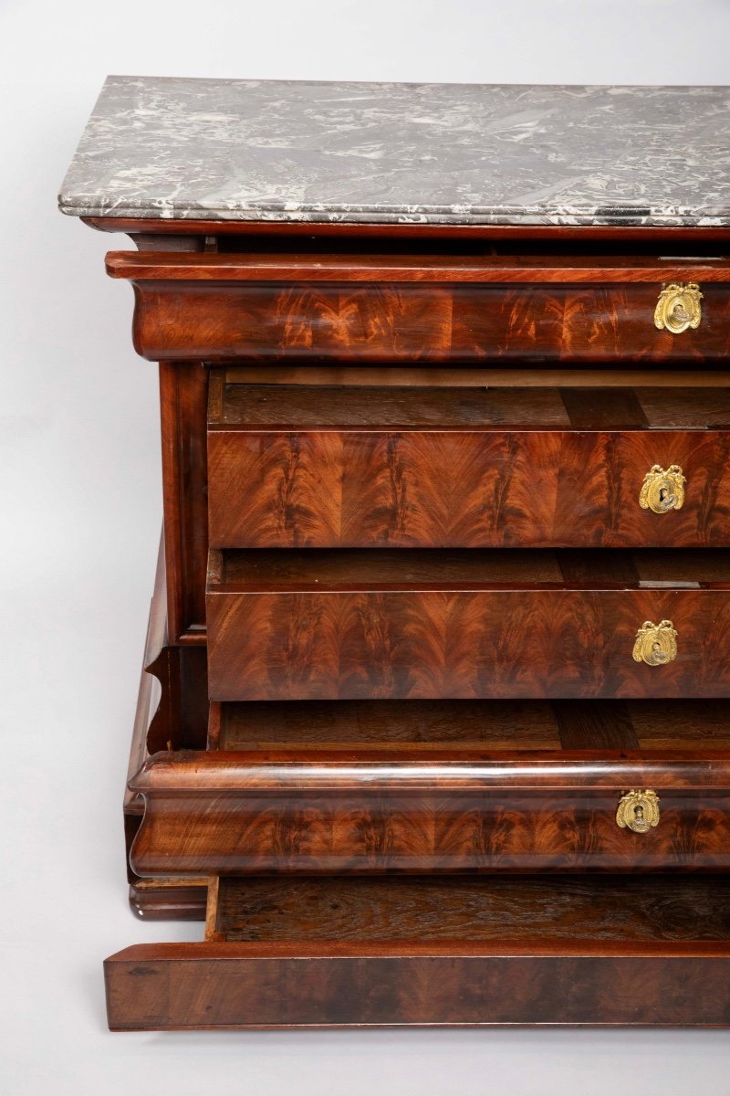 Louis Philippe Mahogany Chest Of Drawers-photo-6