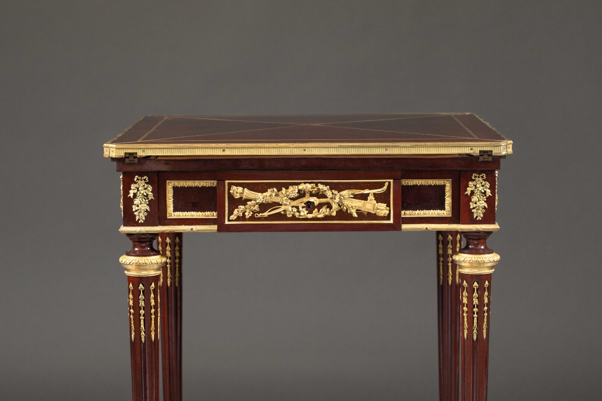Table à Jeux  En Acajou Et Bronze Doré-photo-2