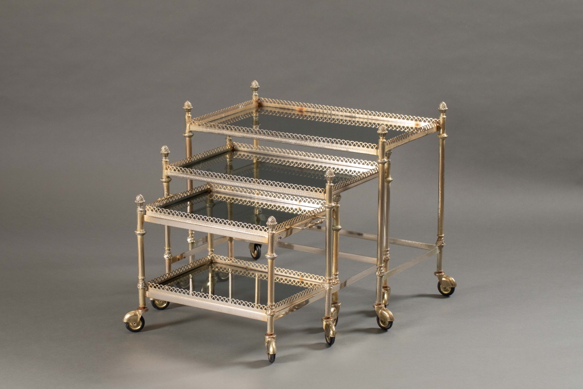 Set Of Three Nesting Rolling Tables-photo-1