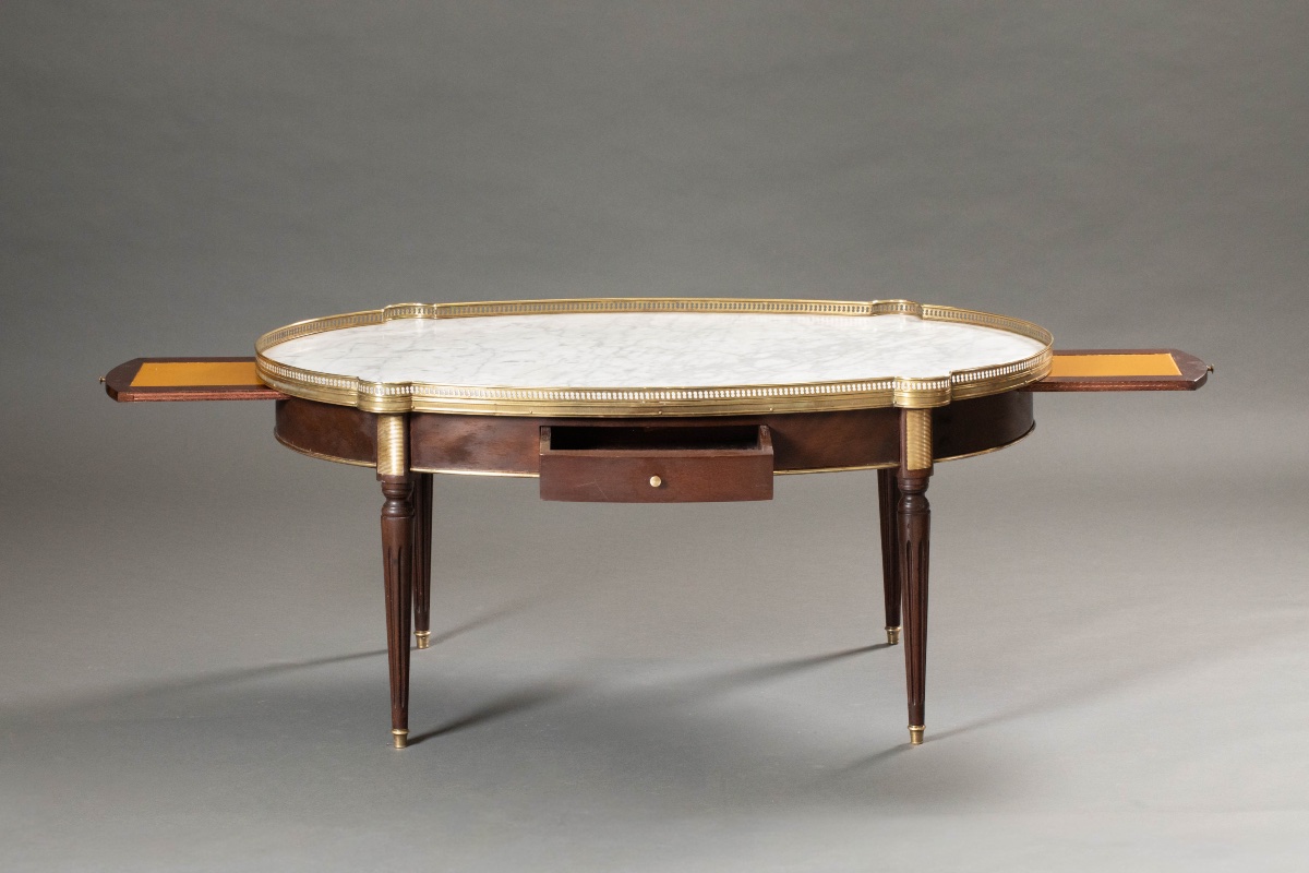 Table ovale  Basse Bouillotte De Style Louis XVI à Oreilles-photo-2