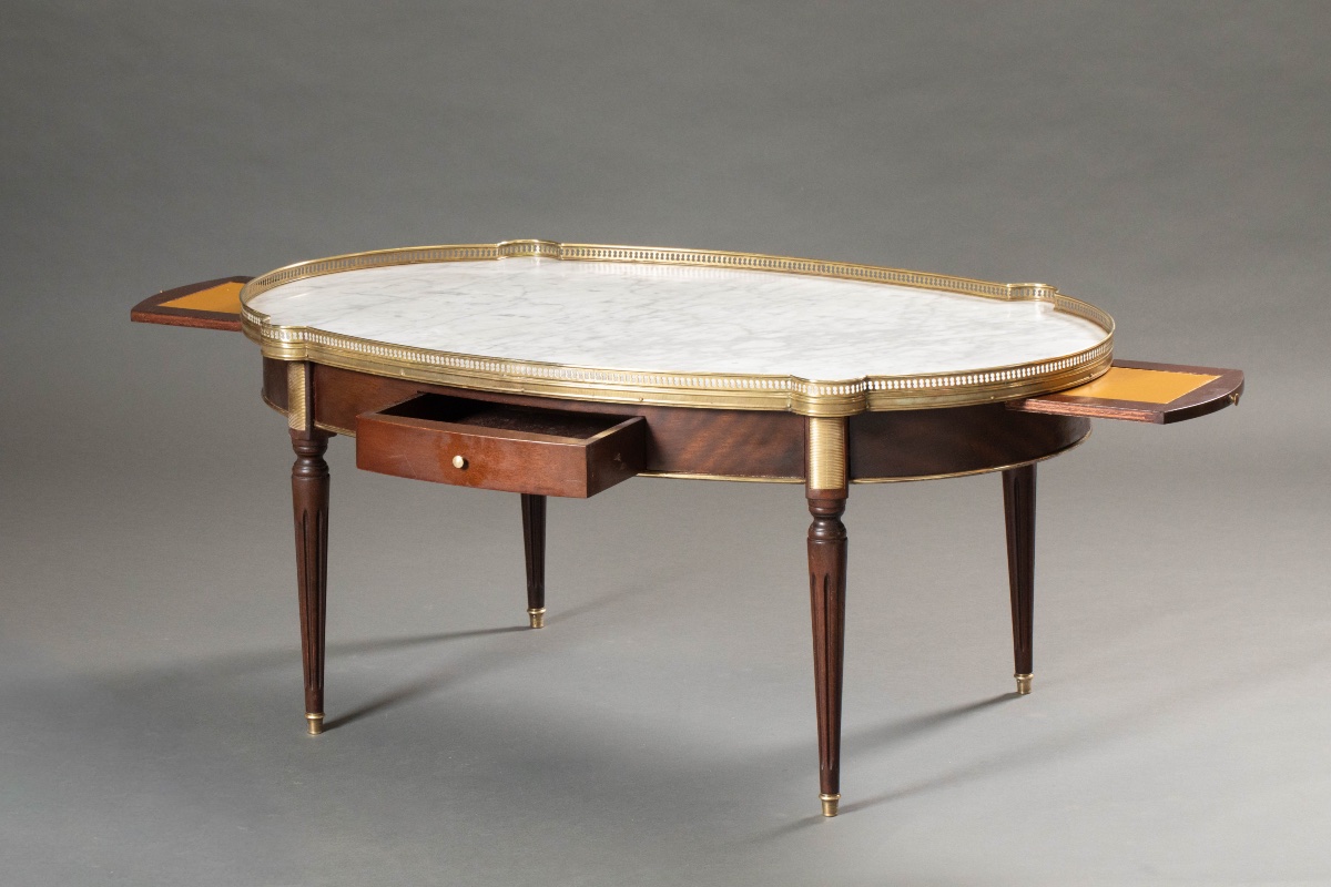 Table ovale  Basse Bouillotte De Style Louis XVI à Oreilles-photo-5