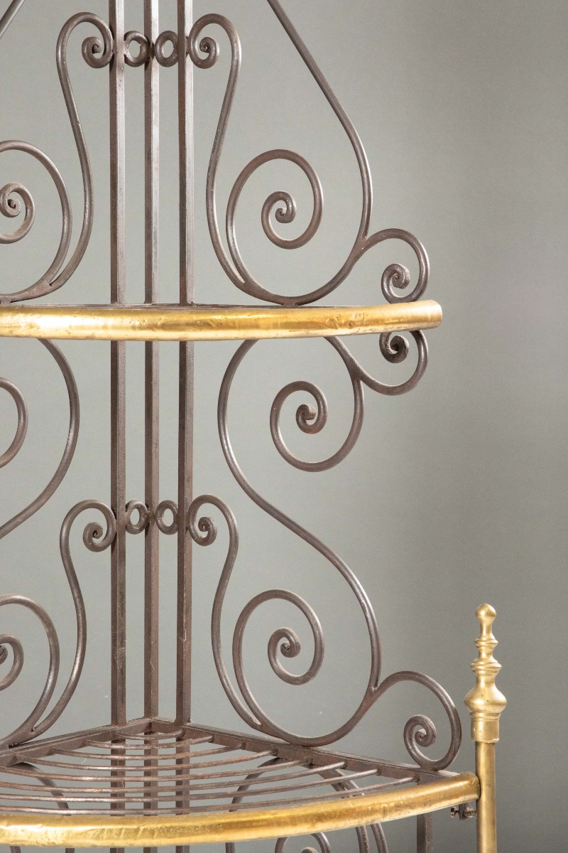 Étagère  d’angle de boulangerie en  fer forgé et laiton-photo-3