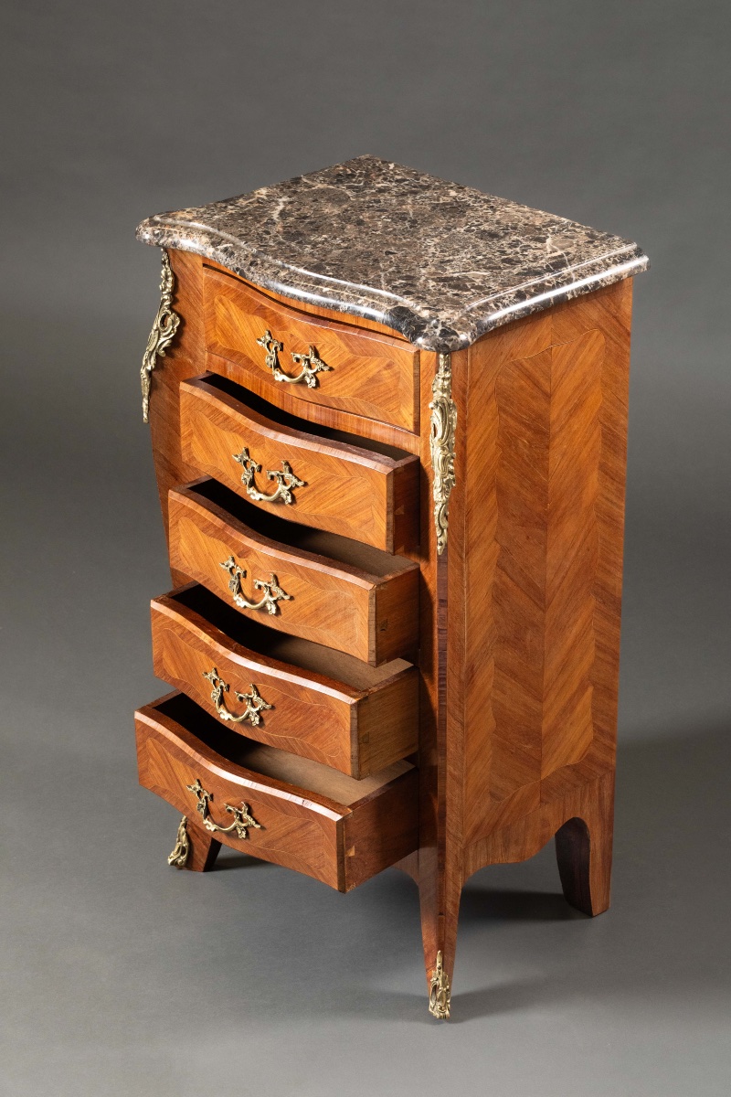 Pair Of Louis XV Style Curved Bedside Tables In Marquetry, Marble Top And Gilded Bronzes - 20th Century-photo-3